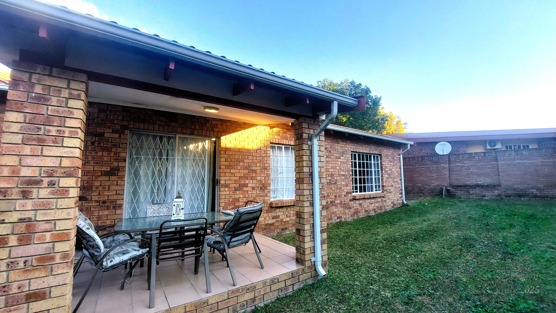 Patio of property in Aviary Hill