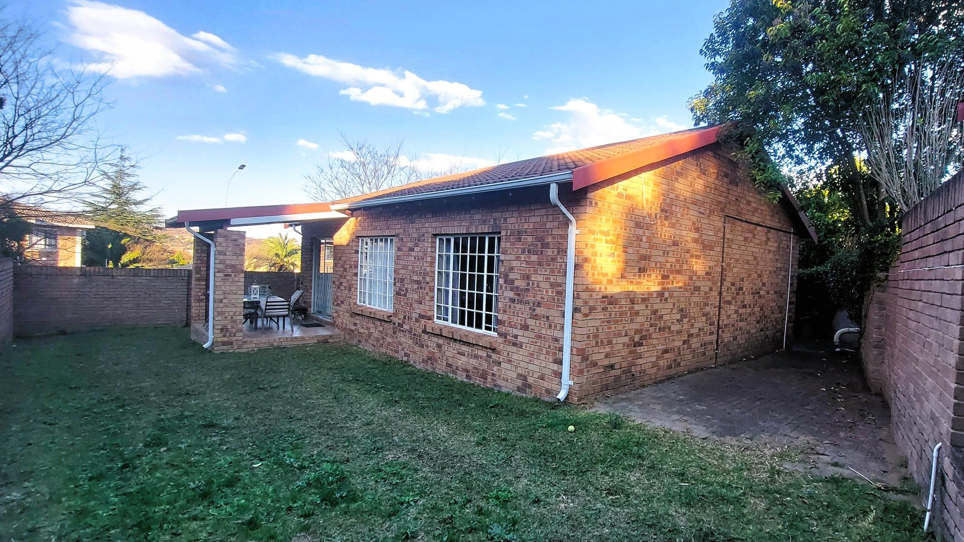 Backyard of property in Aviary Hill