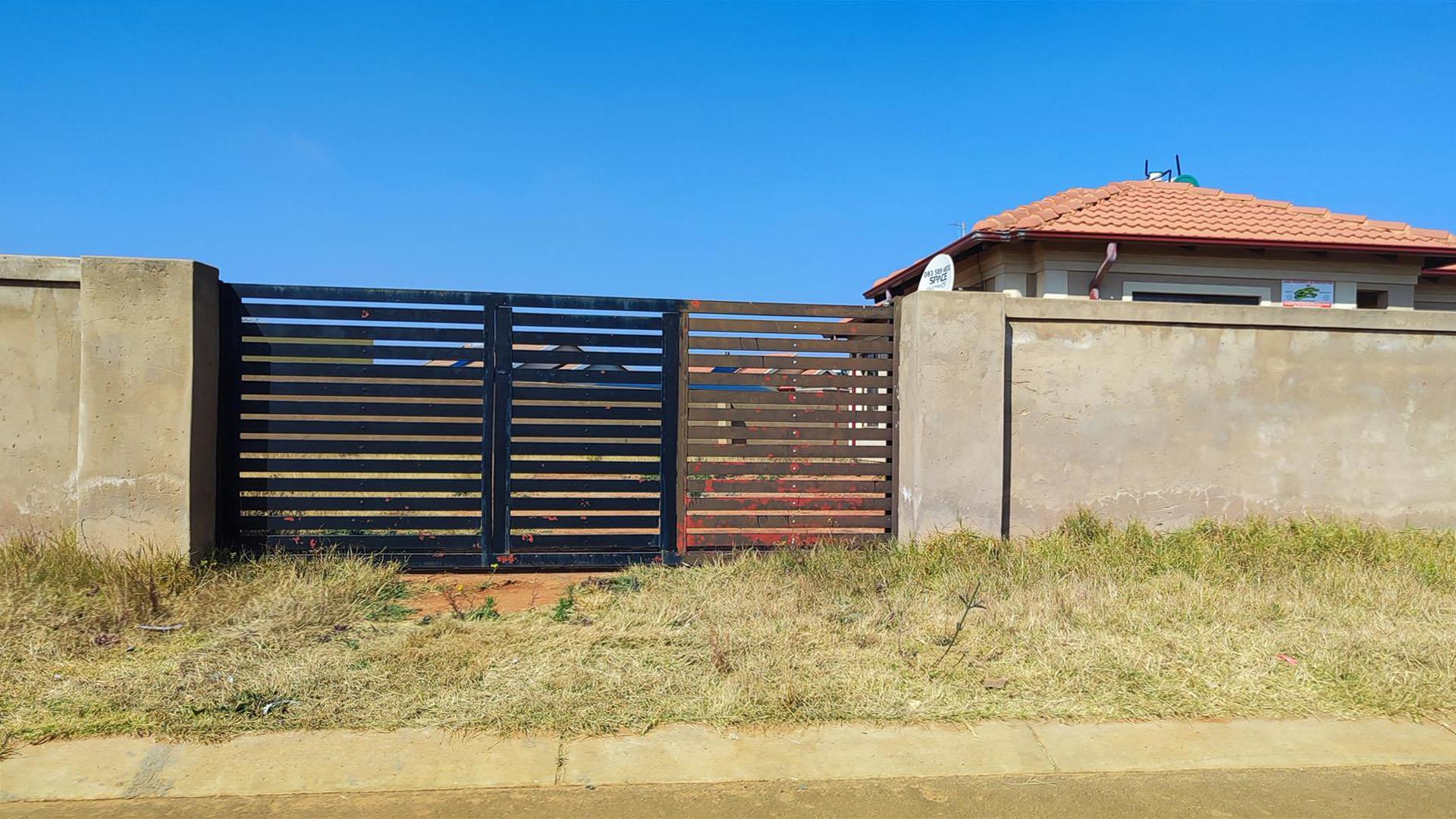 Front View of property in Alliance