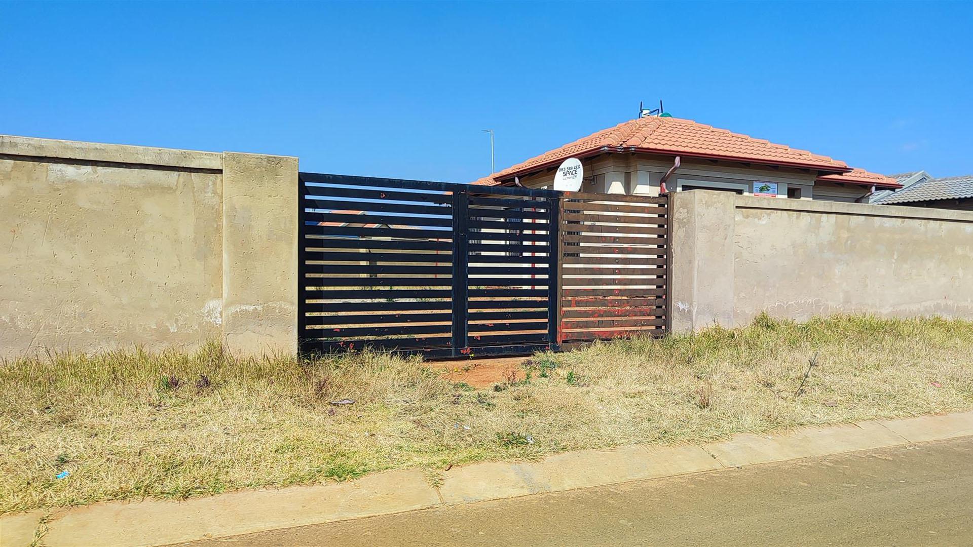 Front View of property in Alliance