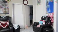 Lounges - 18 square meters of property in Roodepoort West