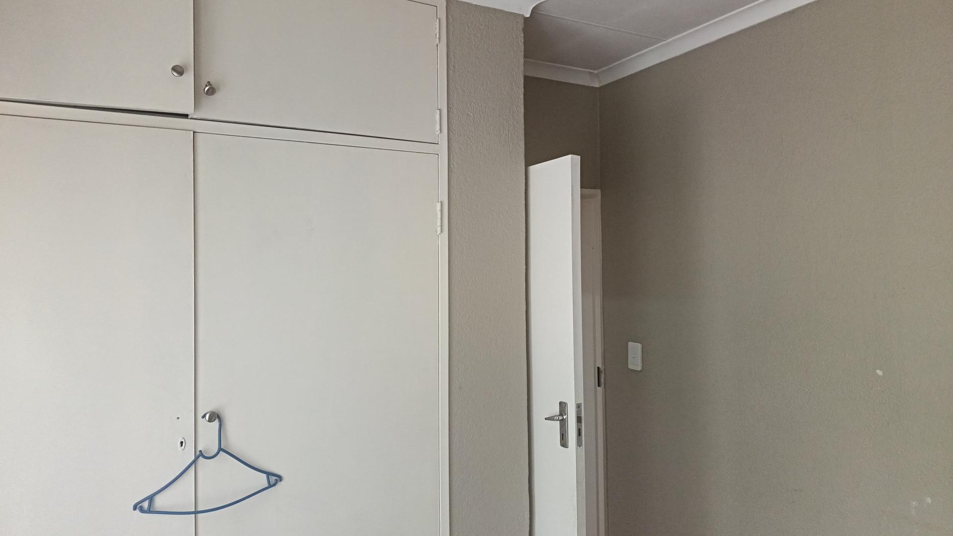 Bed Room 1 of property in Fourways