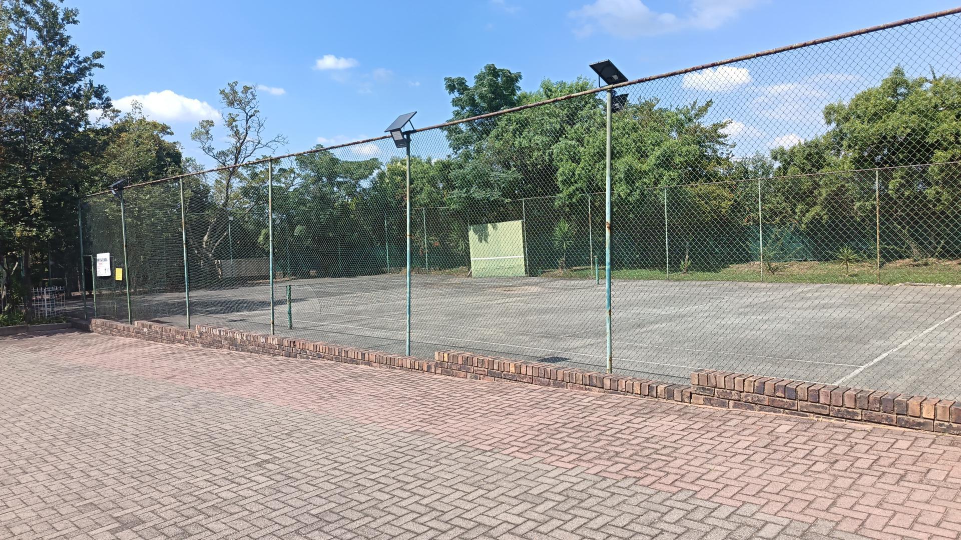 Spaces of property in Fourways