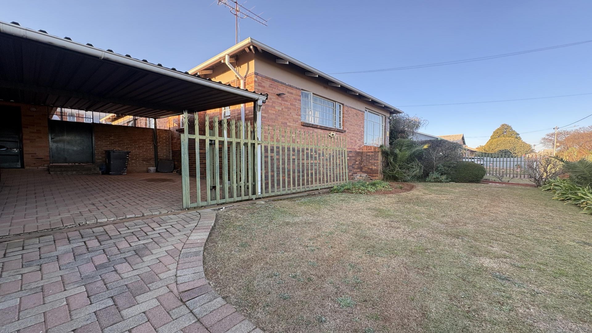 Front View of property in Hamberg
