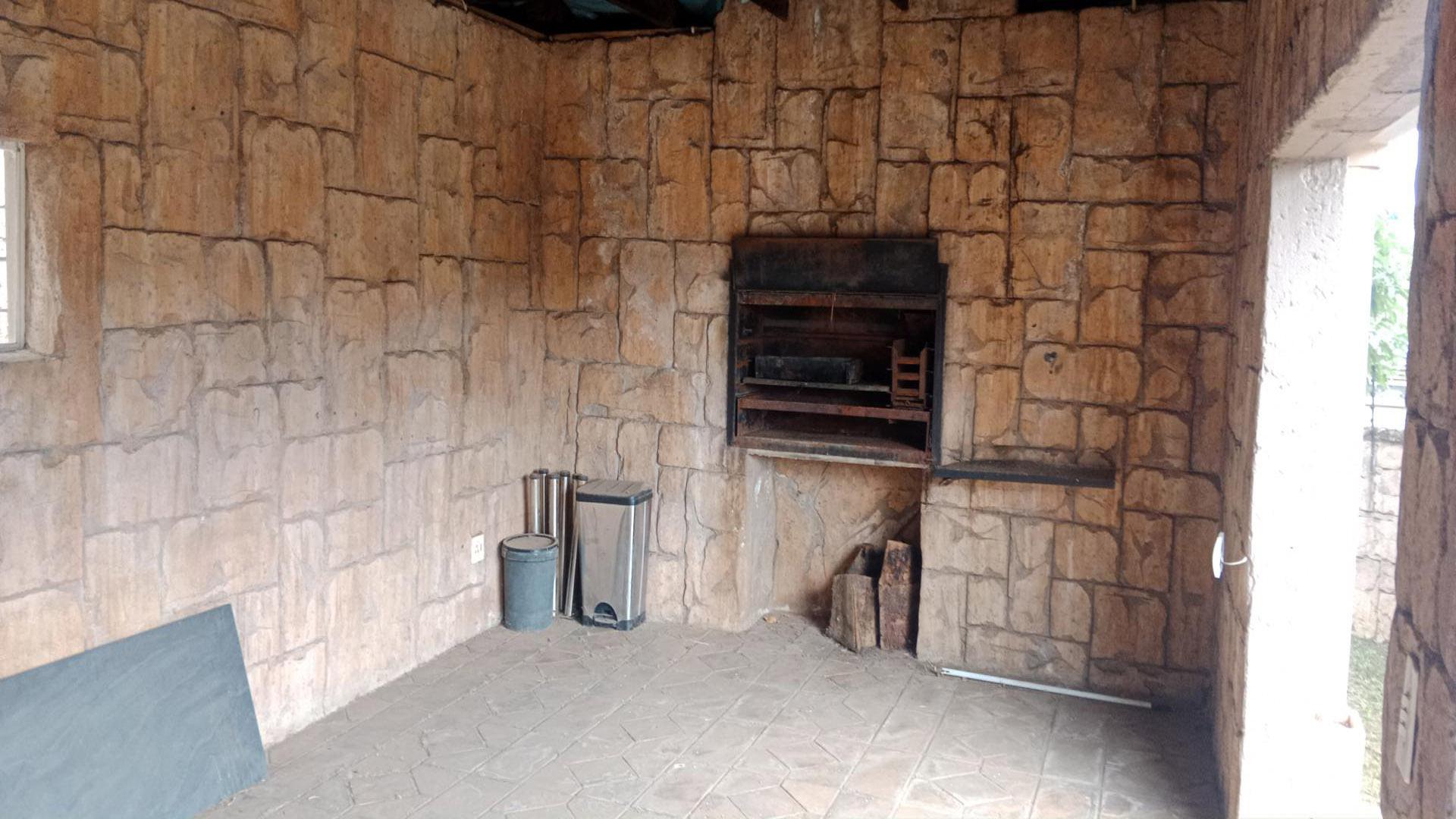 Braai Area of property in Rangeview