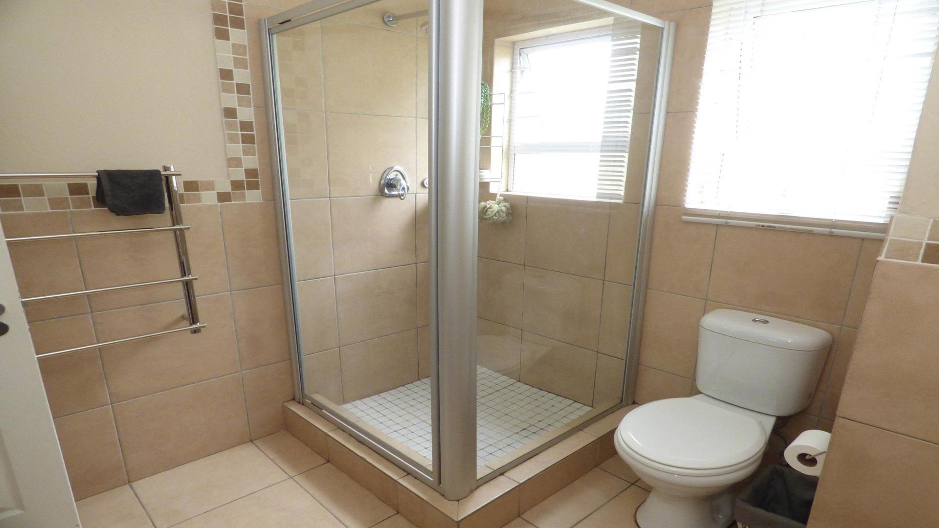 Bathroom 1 of property in Morehill