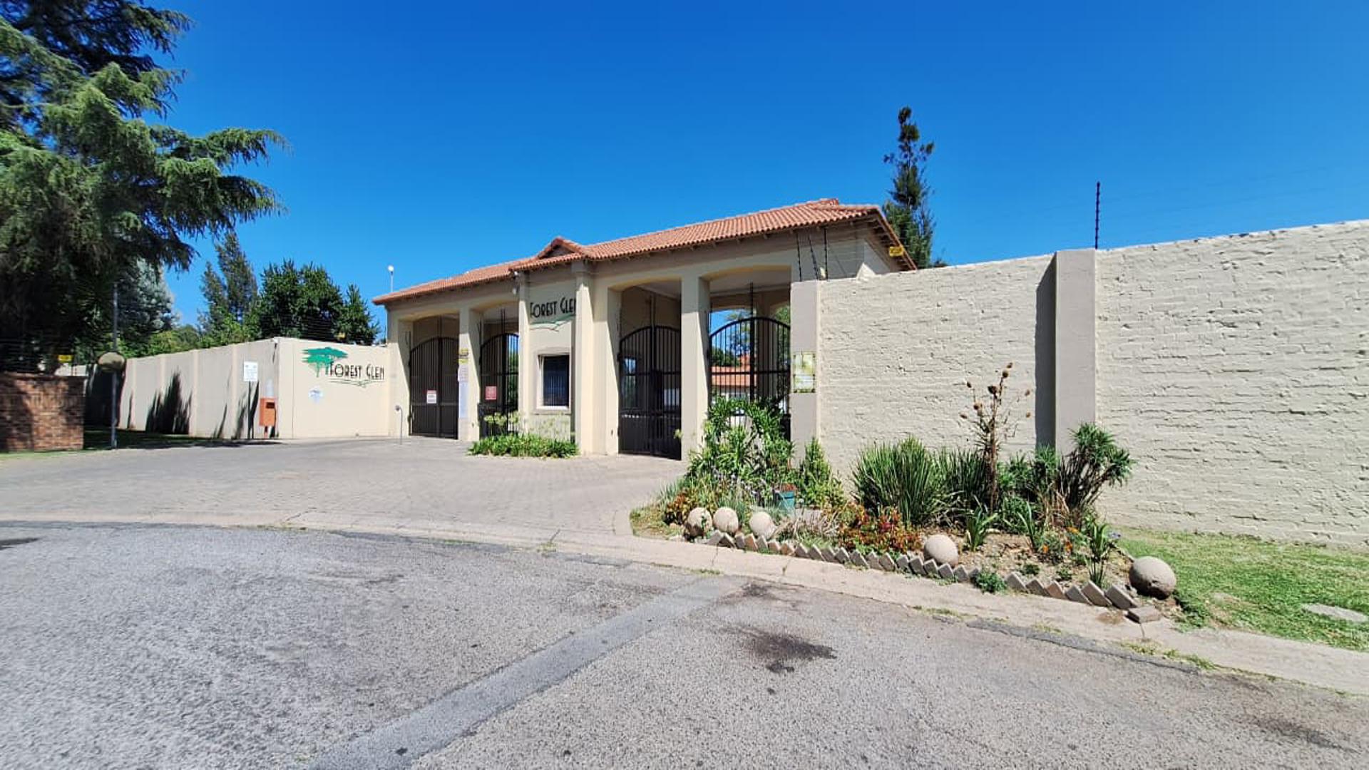 Front View of property in Morehill