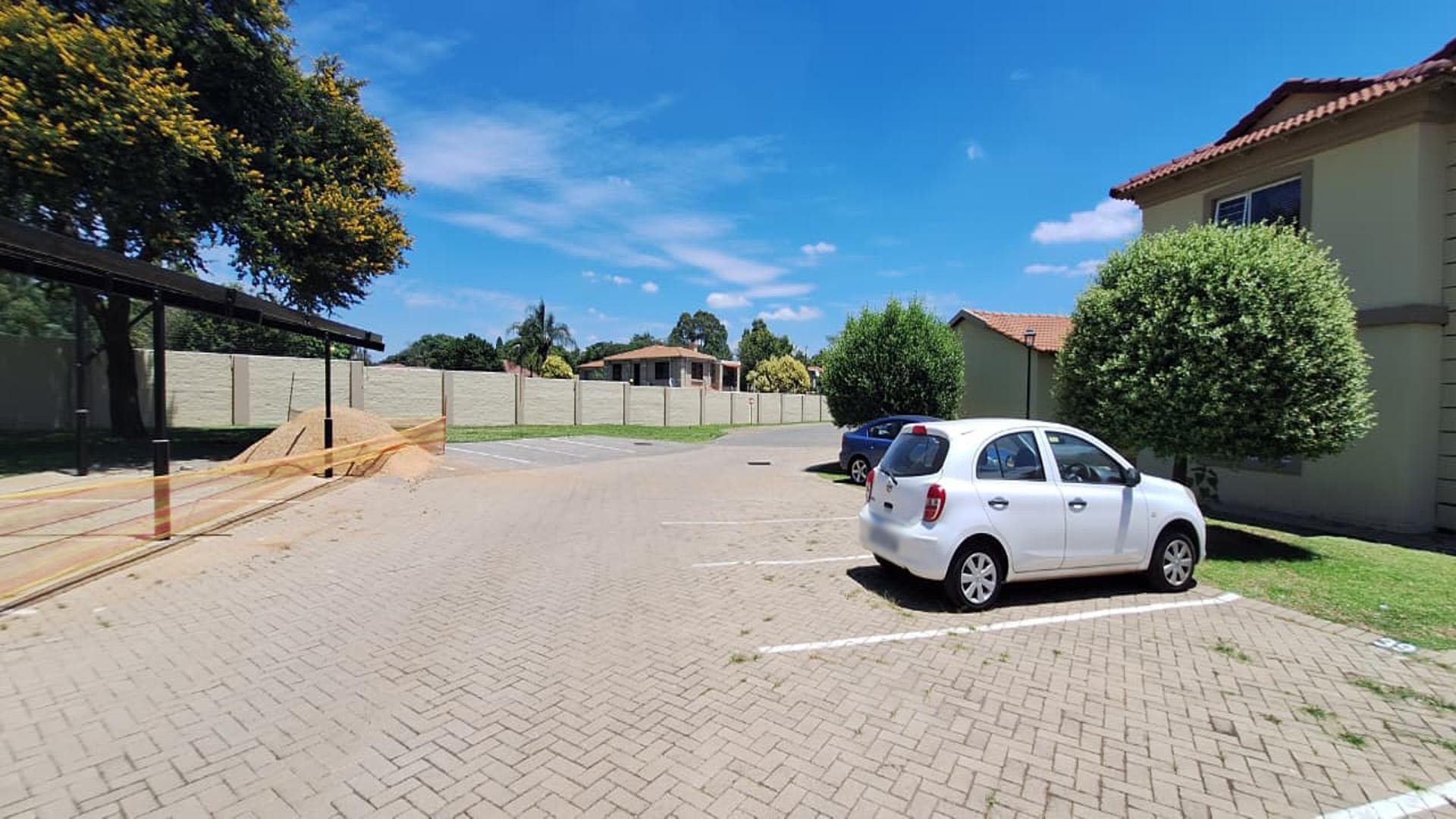 Front View of property in Morehill