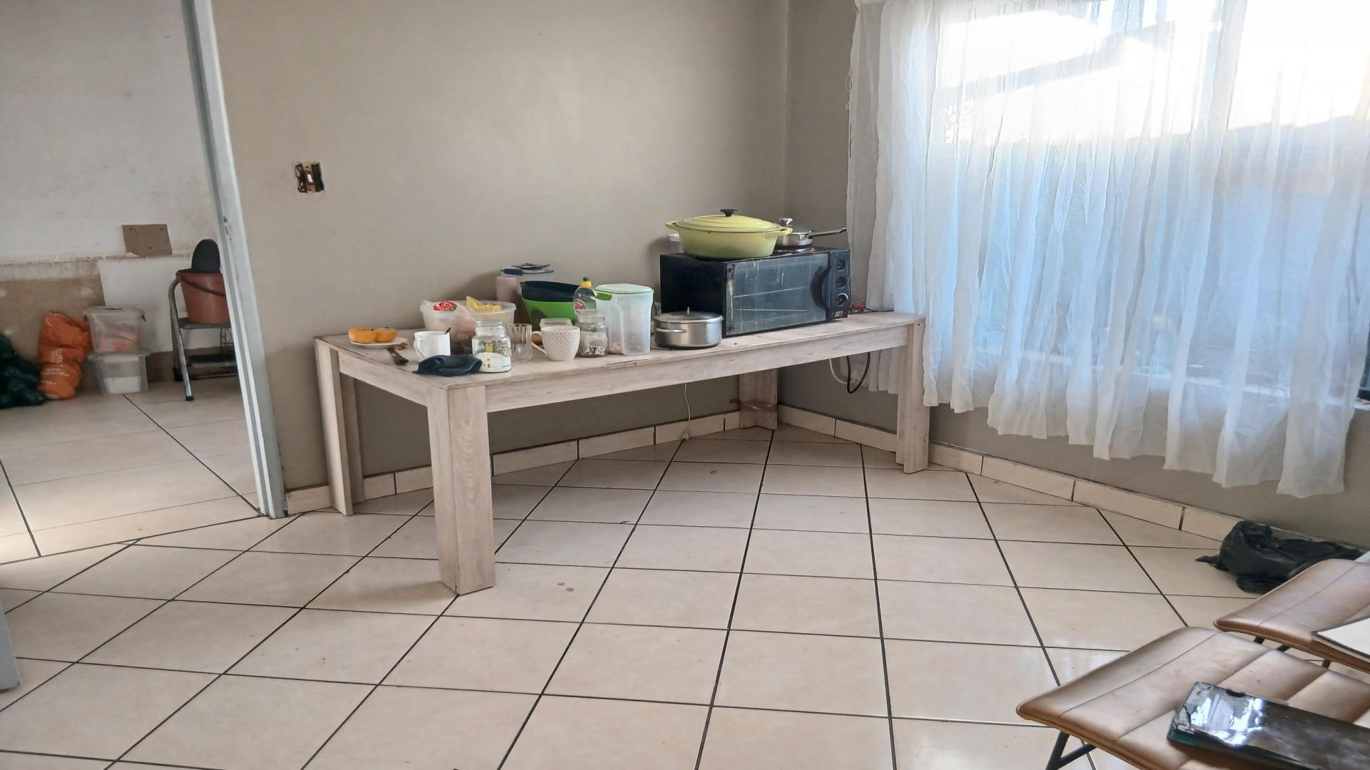Dining Room of property in Roodekop