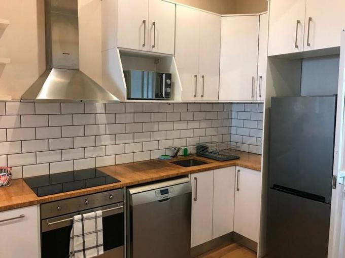2 Bedroom Apartment to Rent in Sea Point - Property to rent - MR684398