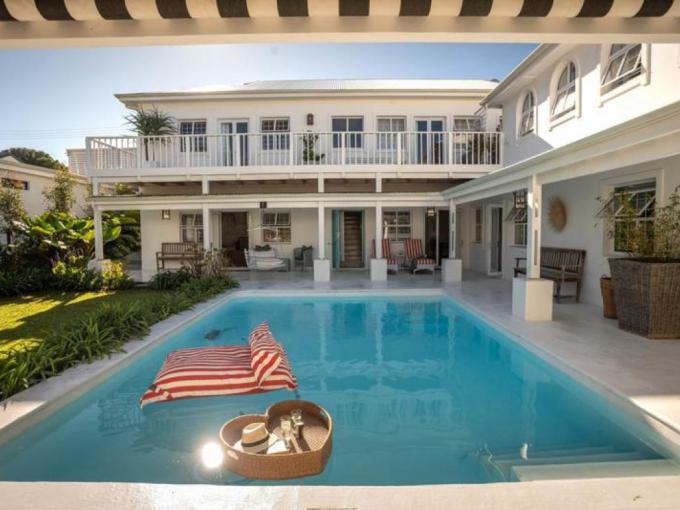 6 Bedroom House for Sale For Sale in Plettenberg Bay - MR684400