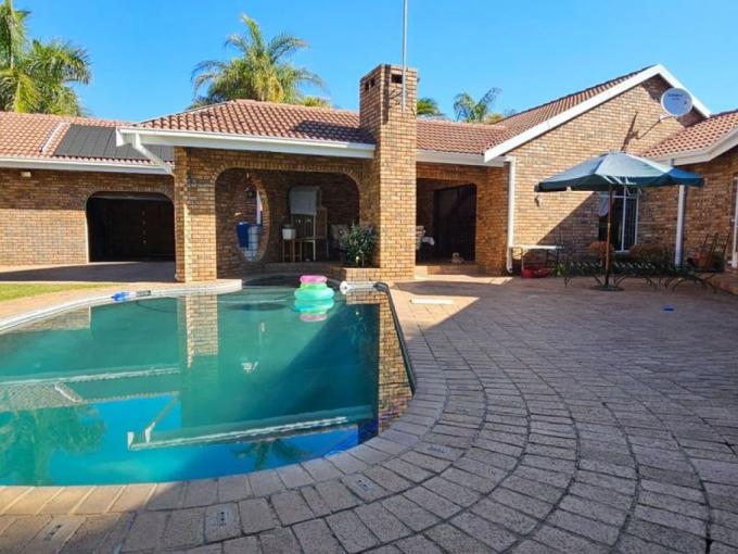 5 Bedroom House for Sale For Sale in Welgelegen (Polokwane) - MR684403