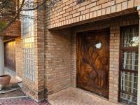  of property in Bendor