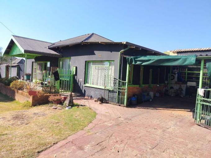 4 Bedroom House for Sale For Sale in Brakpan - MR684413