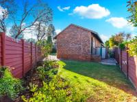  of property in Die Hoewes
