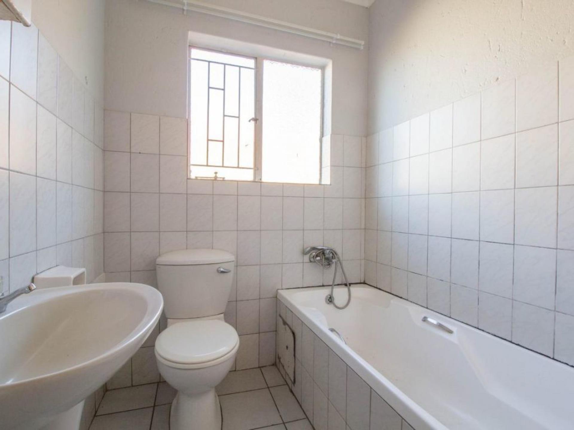  of property in Bronberrik