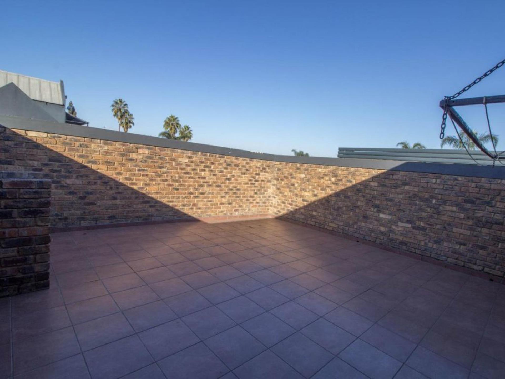  of property in Bronberrik