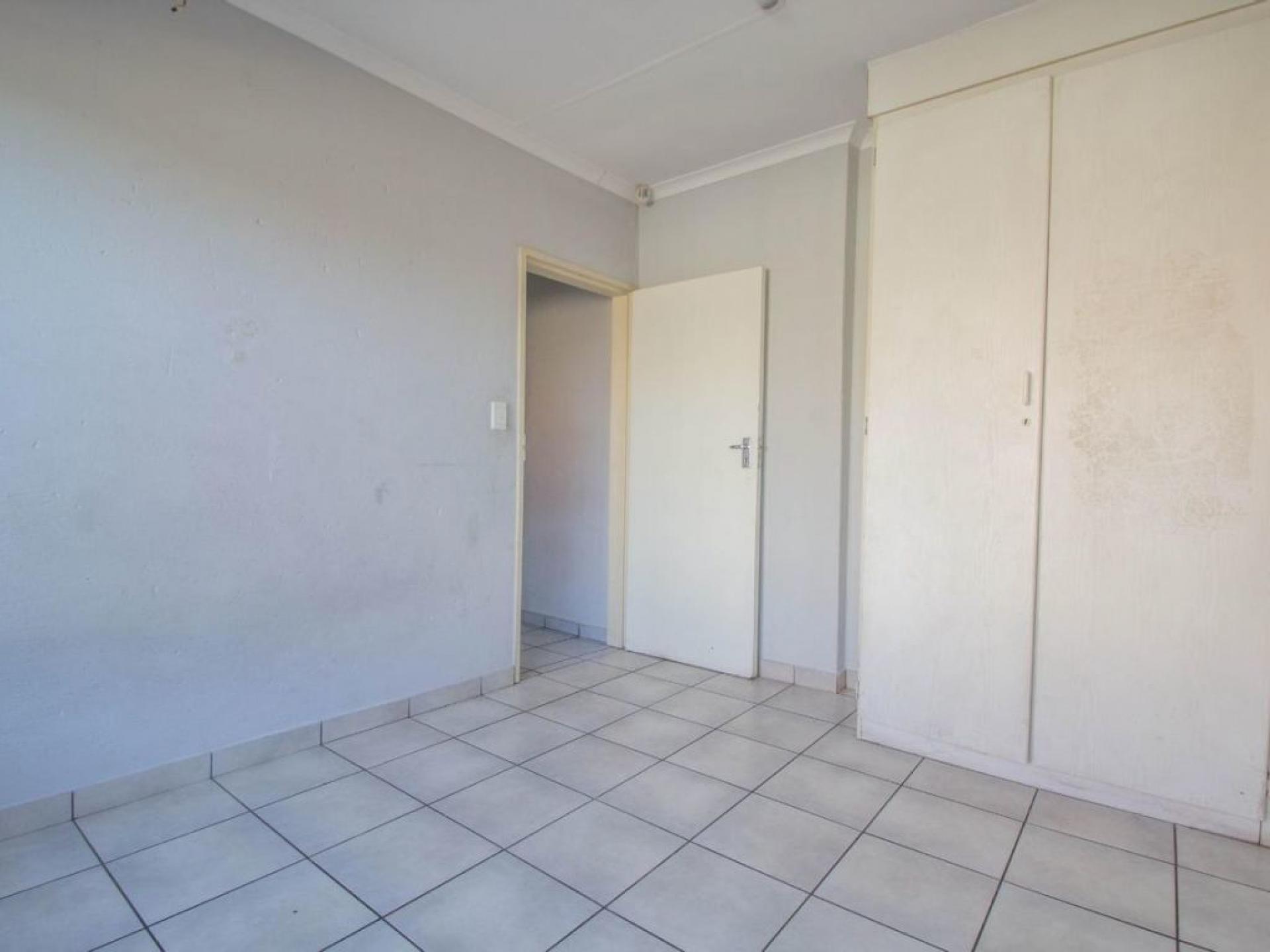  of property in Bronberrik