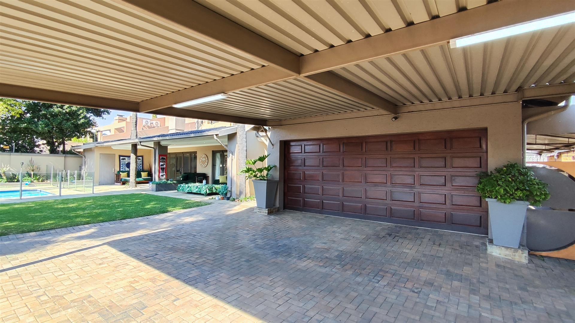 Front View of property in Dowerglen