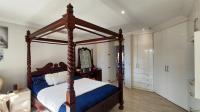 Main Bedroom - 25 square meters of property in Dowerglen
