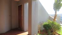 Patio - 9 square meters of property in Glenvista