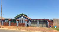 Front View of property in Lenasia South