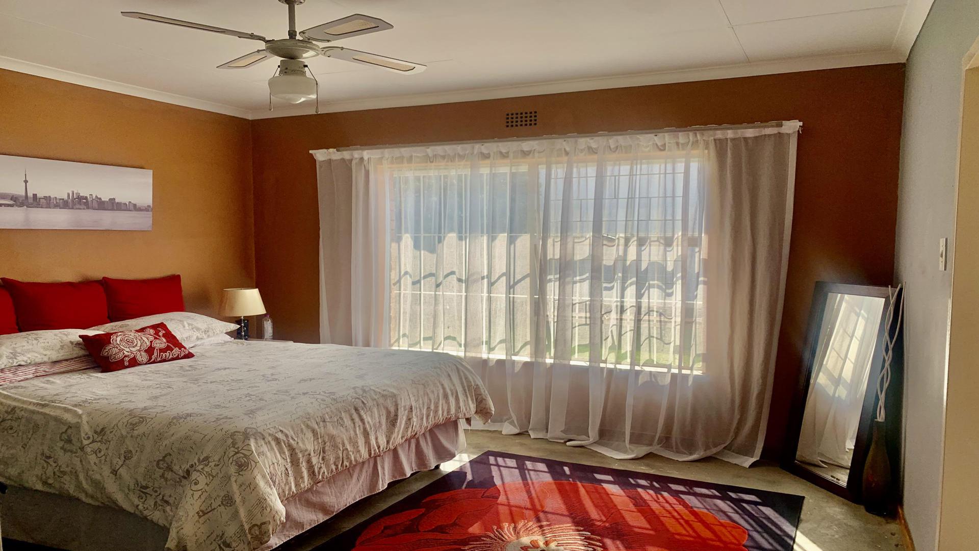 Bed Room 3 of property in Gillview