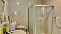 Bathroom 2 of property in Gillview