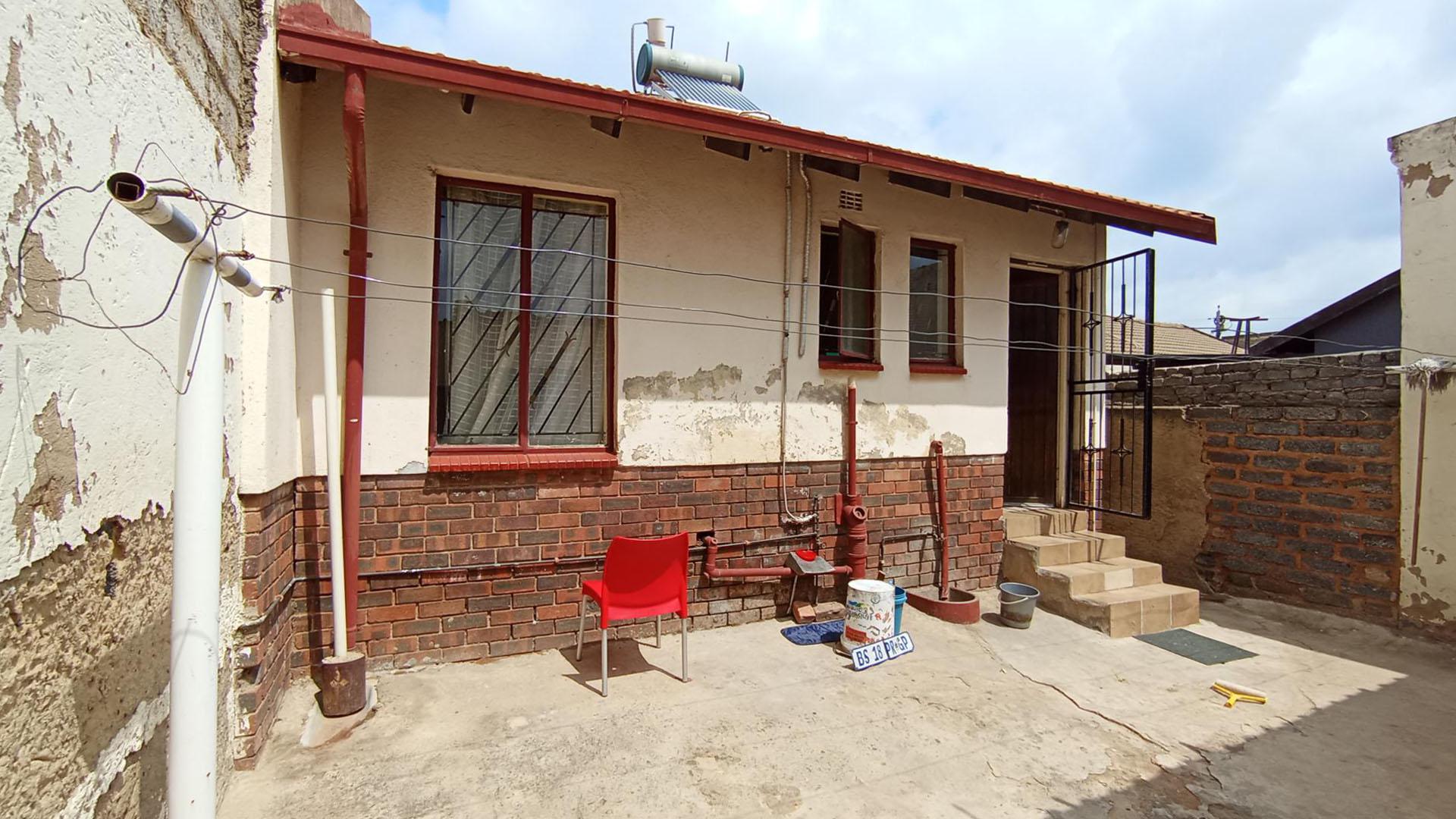 Backyard of property in Rabie Ridge