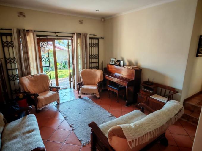 4 Bedroom House for Sale For Sale in Ocean View - DBN - MR684455