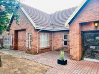  of property in Karenpark