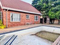  of property in Karenpark