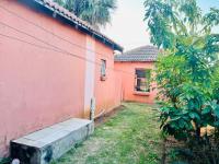  of property in Karenpark