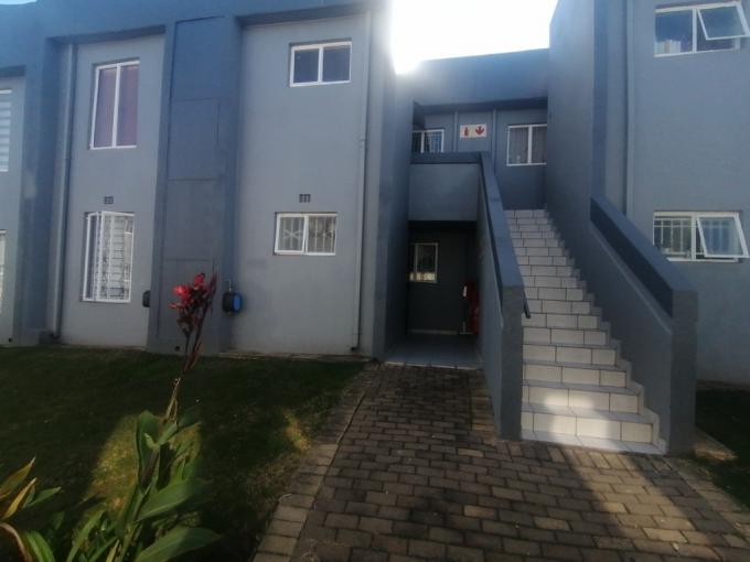 2 Bedroom Simplex for Sale For Sale in Mulbarton - MR684481