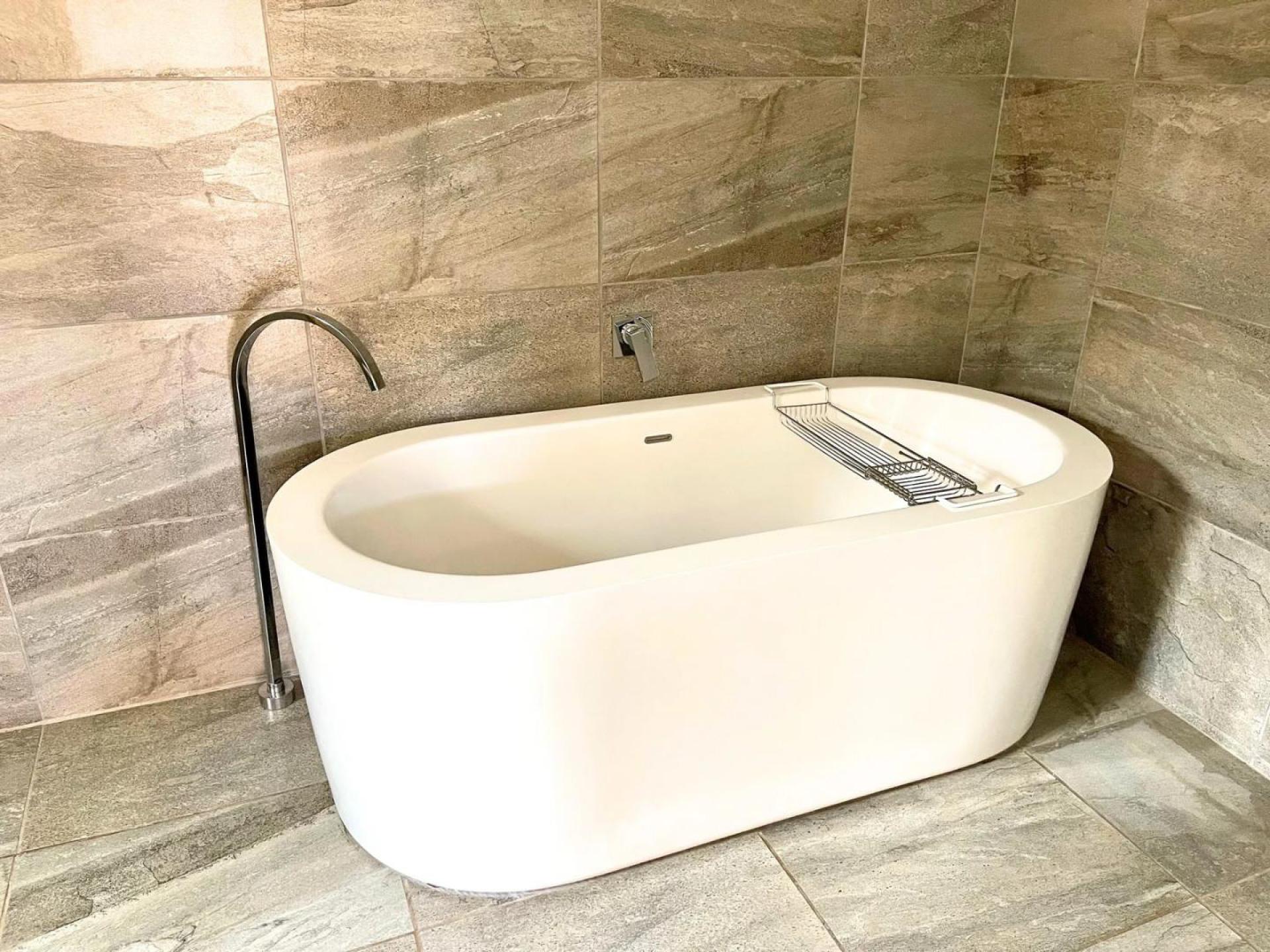  of property in Greater Chatsworth - WC