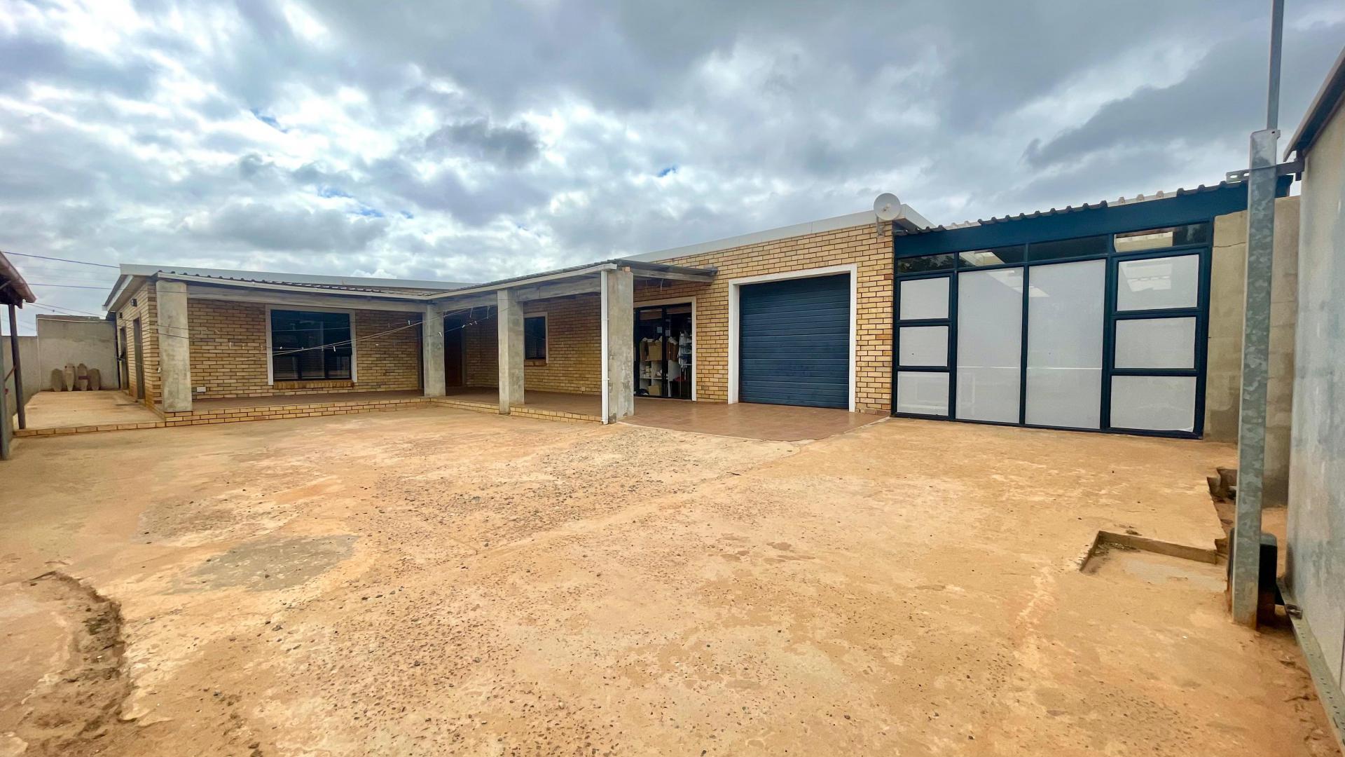  of property in Greater Chatsworth - WC