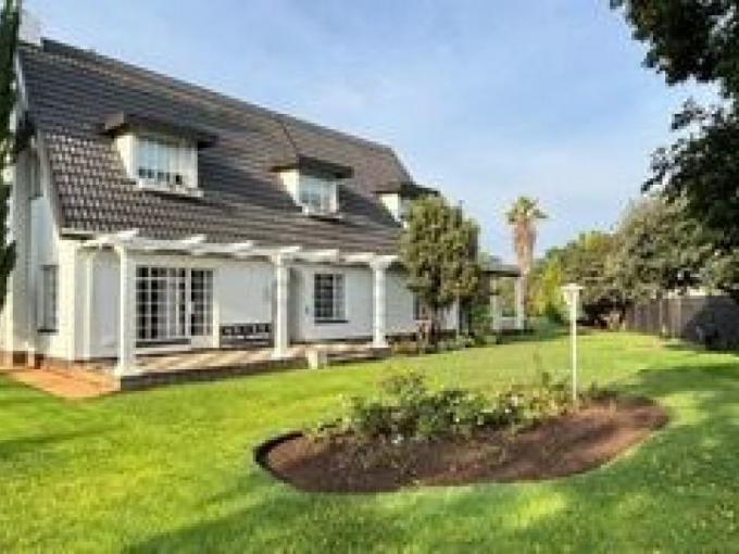 3 Bedroom House for Sale For Sale in Viljoenskroon - MR684496