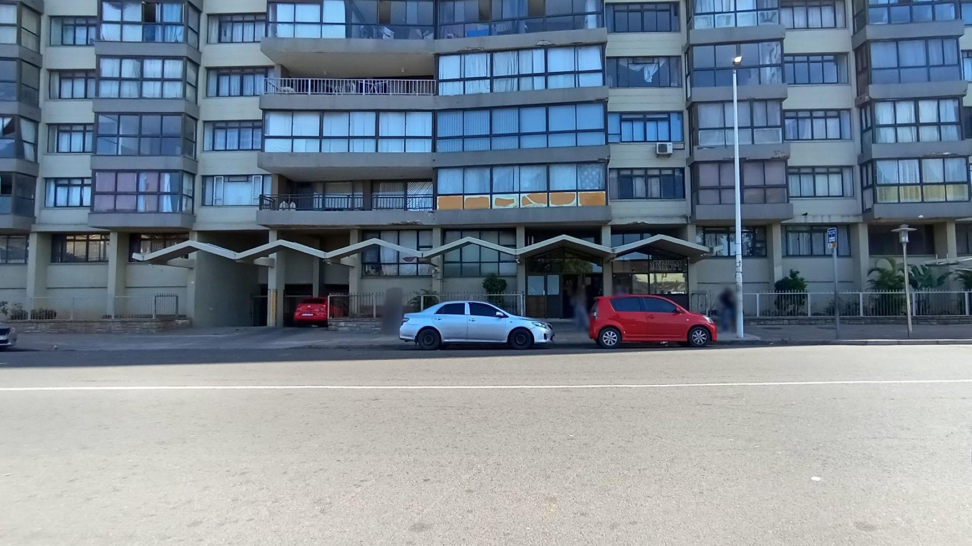 Front View of property in Durban Central