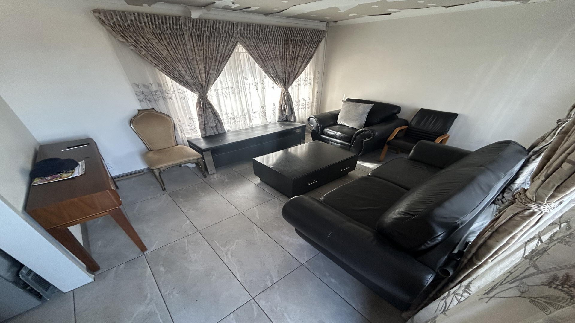 Lounges of property in Atteridgeville
