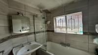 Bathroom 1 of property in Atteridgeville