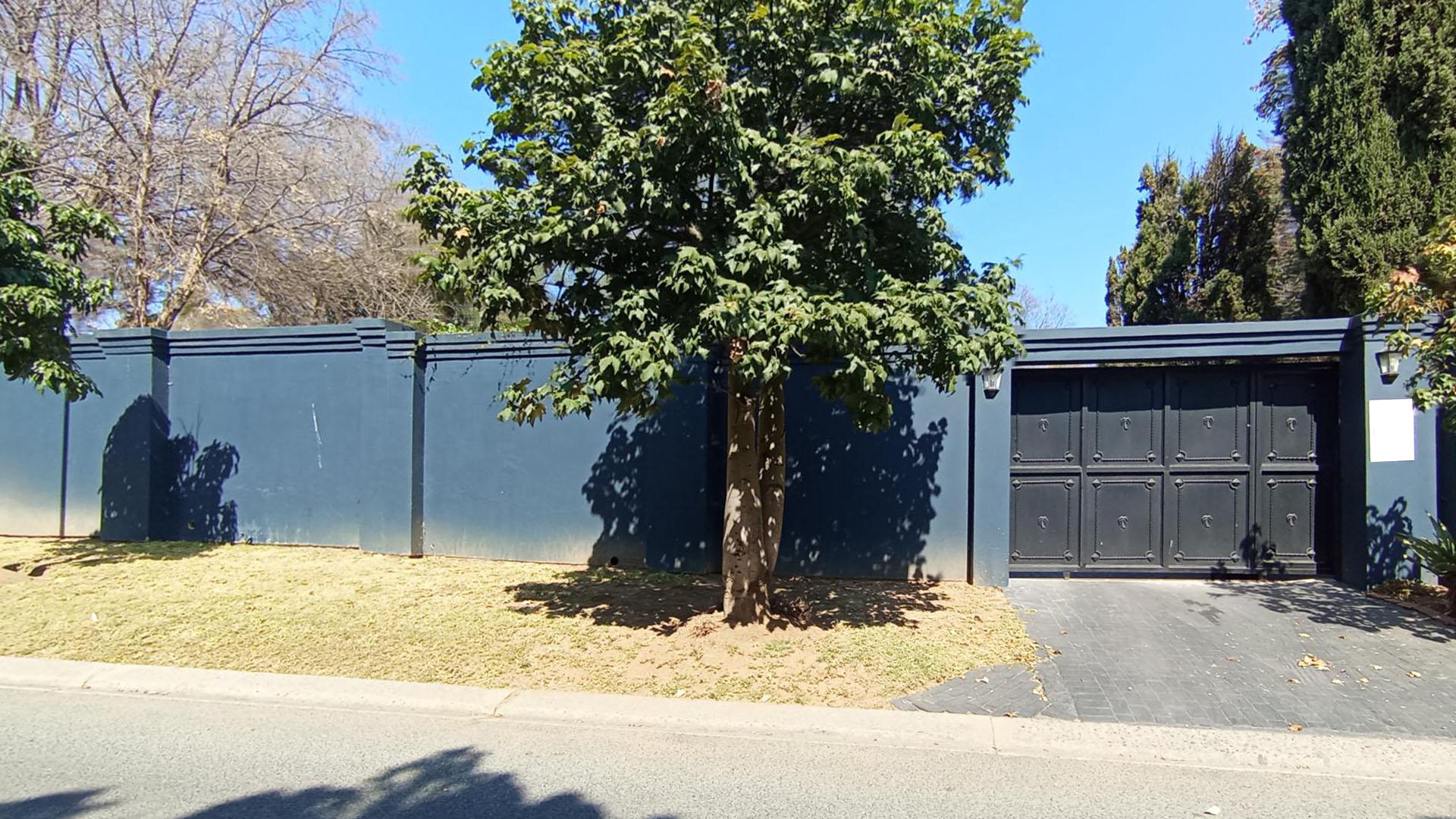 Front View of property in Wendywood