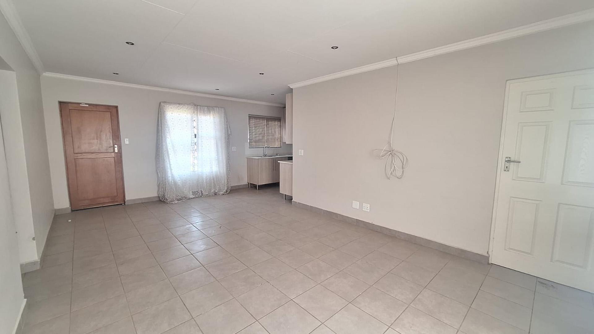 Lounges of property in Heidedal