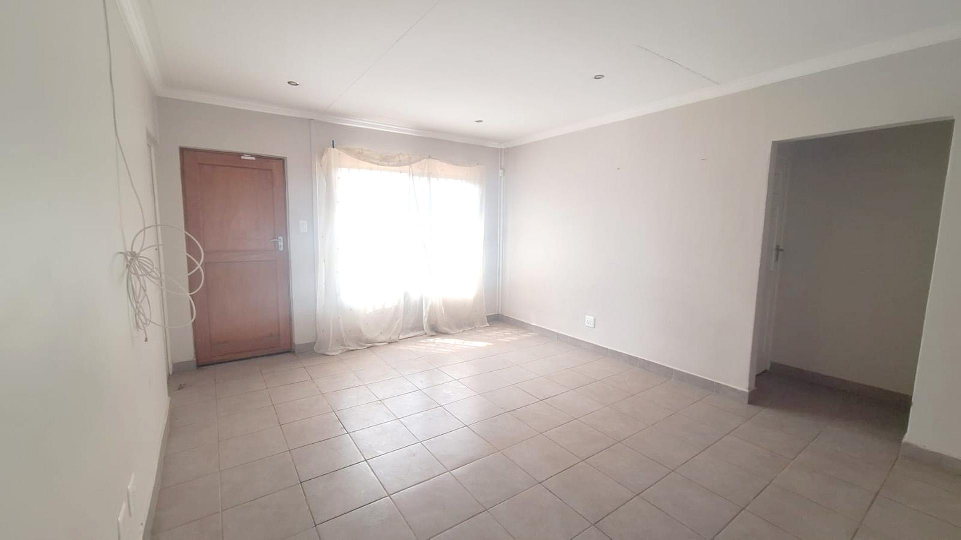 Lounges of property in Heidedal