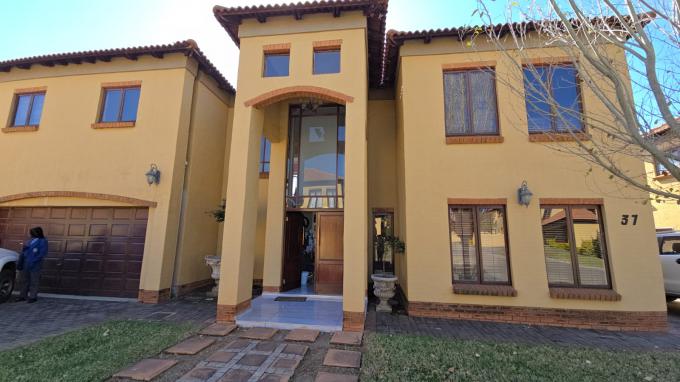 4 Bedroom House for Sale For Sale in Montana Park - MR684604