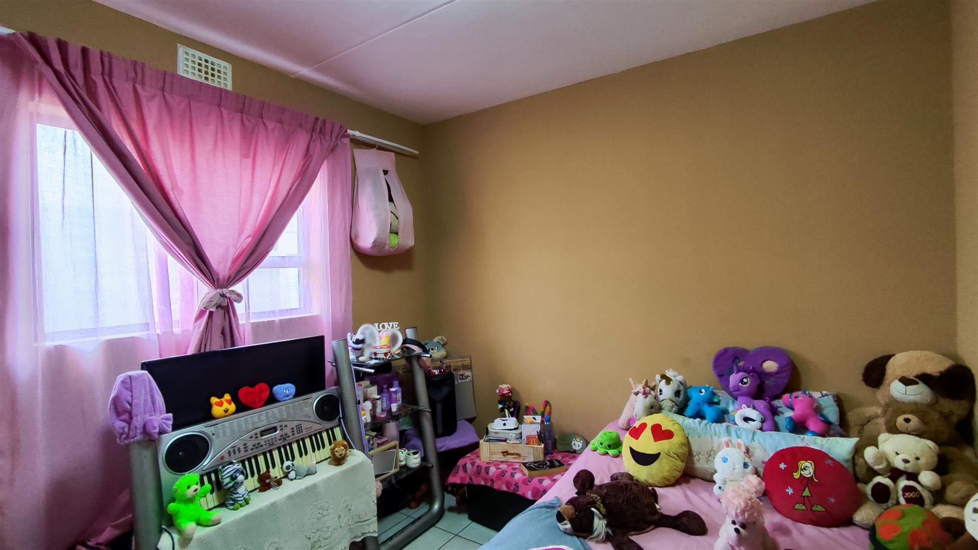 Bed Room 2 - 10 square meters of property in Rand Collieries Sh