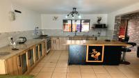 Kitchen of property in Westridge CP