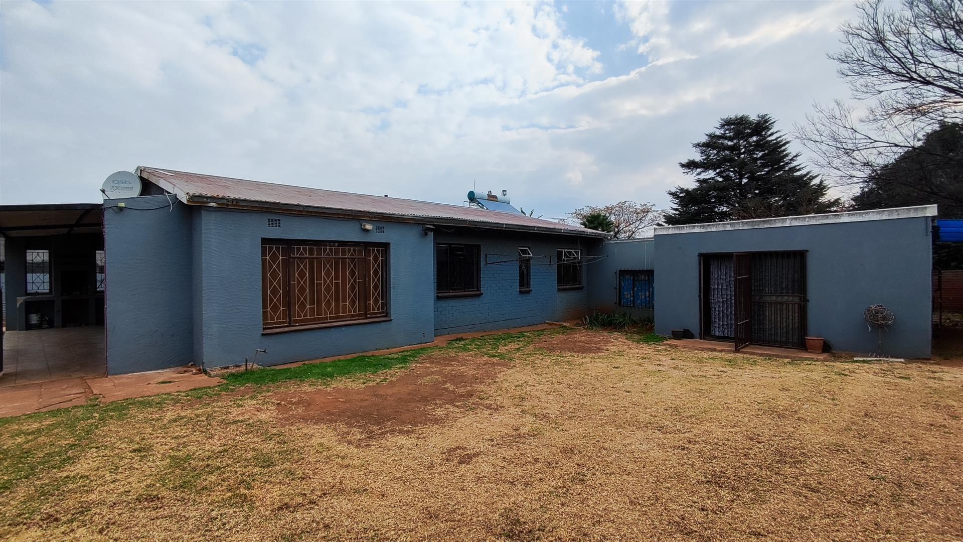 Backyard of property in Minnebron