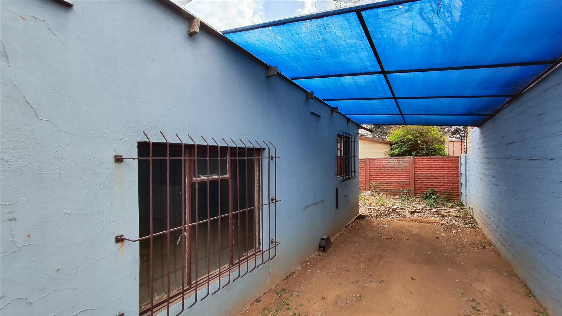 Spaces - 16 square meters of property in Minnebron