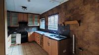 Kitchen - 33 square meters of property in Minnebron