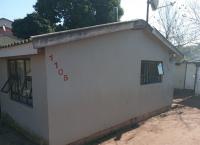 Front View of property in Kwamakhutha